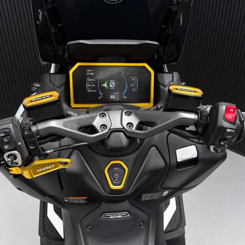 ימאהה TMAX 560 TECHMAX 2025 - תמונה 6 מתוך 6