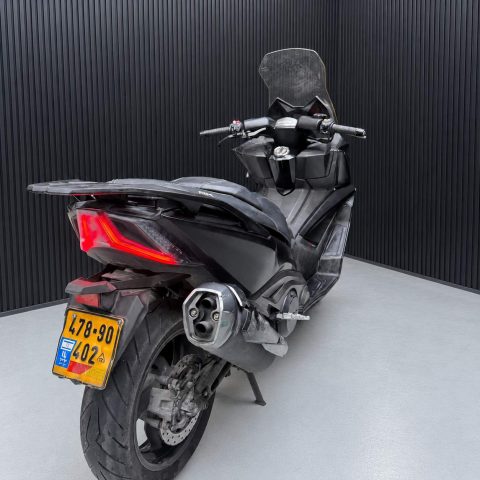 קימקו AK550 2022 - תמונה 4 מתוך 7