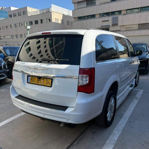 קרייזלר גראנד וויאג'ר TOURING N 2015 - תמונה 4 מתוך 10