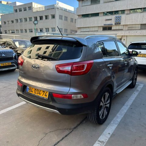 קיה ספורטז' PREMIUM 2011 - תמונה 4 מתוך 9