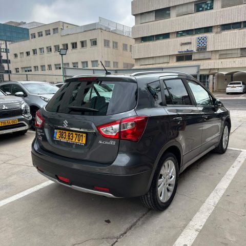 סוזוקי SX4 CROSSOVER GLX 2018 - תמונה 4 מתוך 12