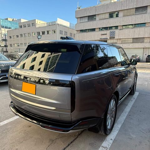 לנד רובר ריינג' רובר P550E SE 2026 - תמונה 6 מתוך 12