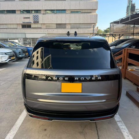 לנד רובר ריינג' רובר P550E SE 2026 - תמונה 8 מתוך 12