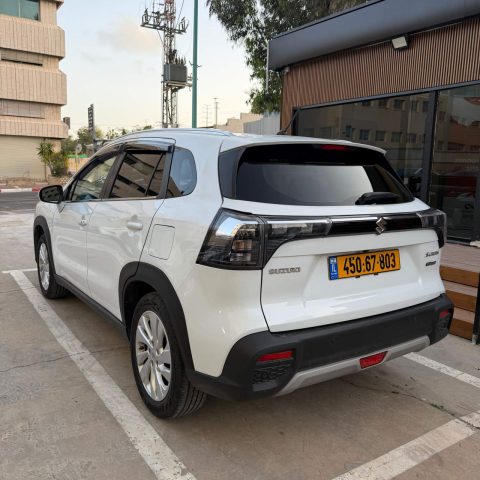 סוזוקי S-Cross GLX HYBRID 2023 - תמונה 2 מתוך 6