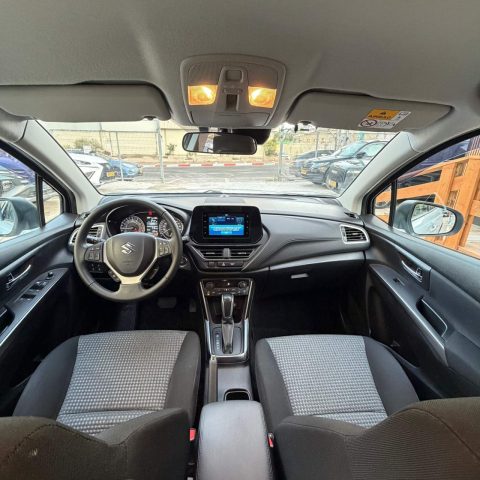 סוזוקי S-Cross GLX HYBRID 2023 - תמונה 6 מתוך 6