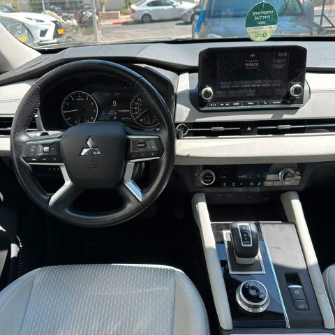 מיצובישי אאוטלנדר INSTYLE PLUS 2024 - תמונה 3 מתוך 10