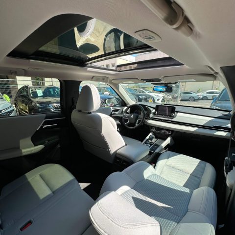מיצובישי אאוטלנדר INSTYLE PLUS 2024 - תמונה 7 מתוך 10