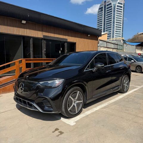 מרצדס-בנץ EQE350 PLUS SUV AMG 2026